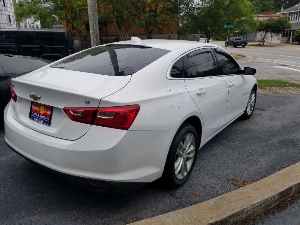 Chevrolet Malibu 2017 White