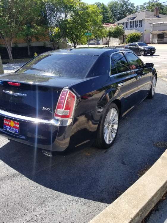 Chrysler 300C 2011 Gray